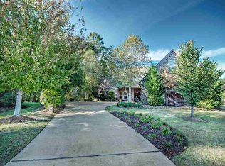 204 Gladeview Ct, Brandon, MS 39047