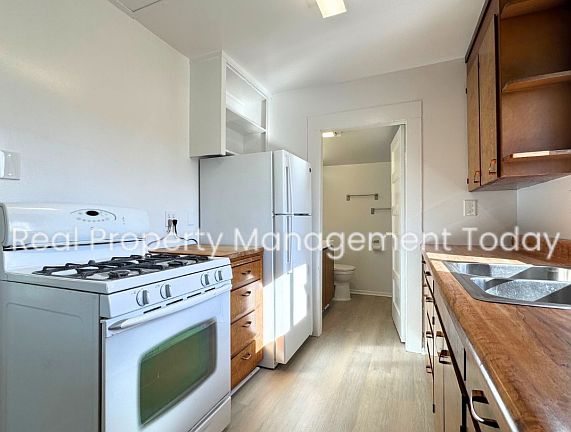 2nd image of 330 1/2 4th St S
