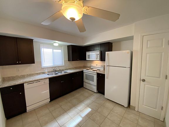 3rd image of 10058 Willdan Dr