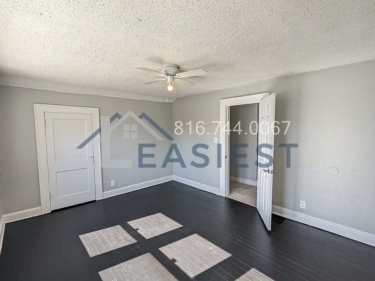1816 E 55th St — Photo 7