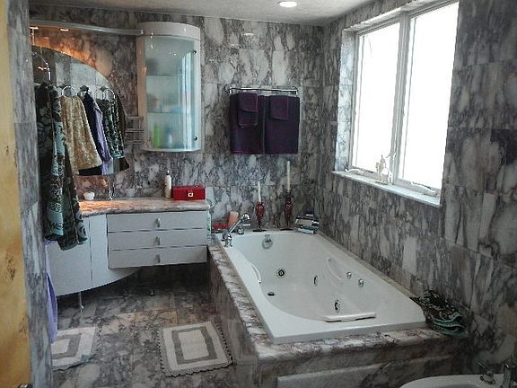 3rd image of 255 Whitman Drive