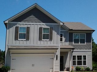 216 Auburn Crossing Dr, Auburn, GA