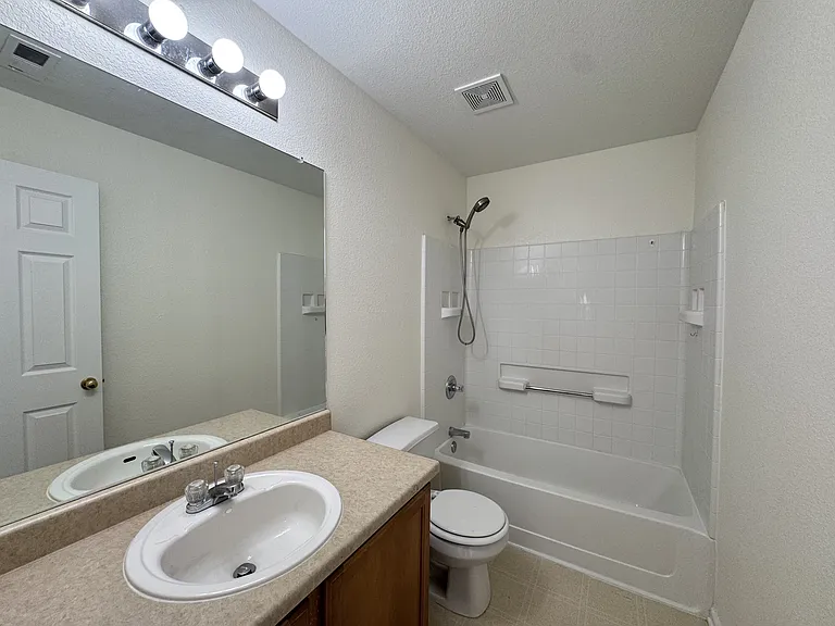 2444 E 127th Pl — Photo 19