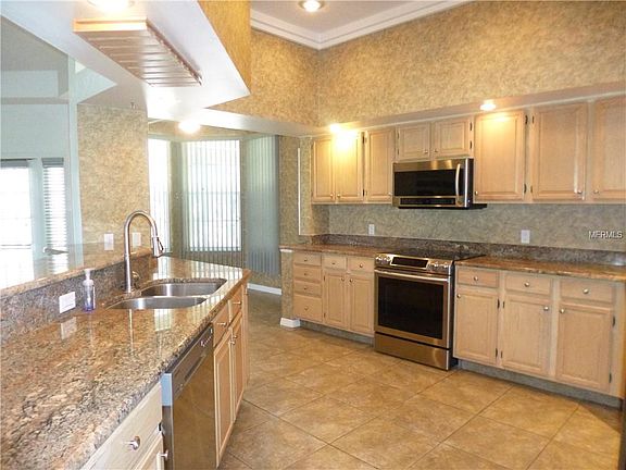 5th image of 7533 Drew Oak Dr