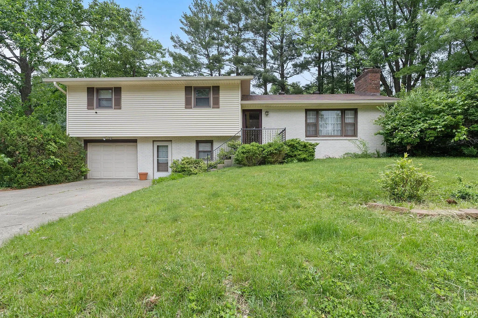 4021 E Morningside Dr photo 1