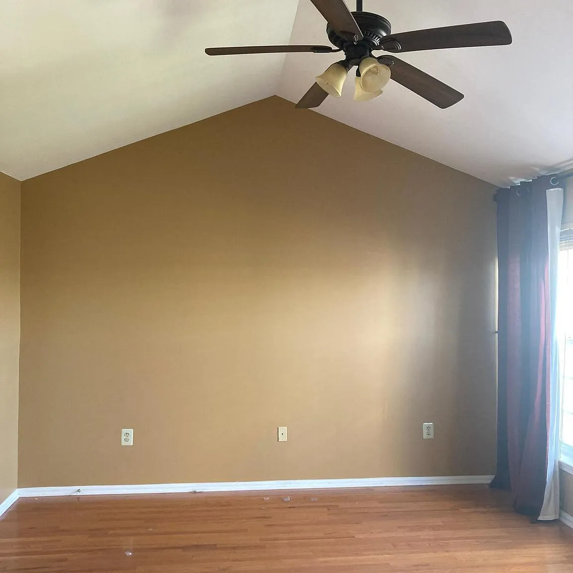3 bed, 1700 sqft, $3,000 — Photo 3