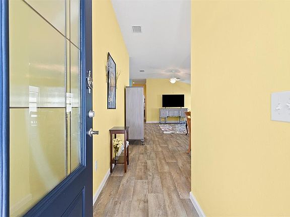 2nd image of 1659 SUSAN AVENUE