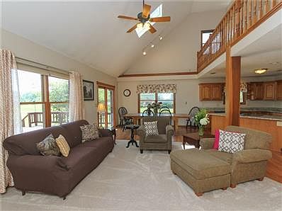 4th image of 3749 Country Ln