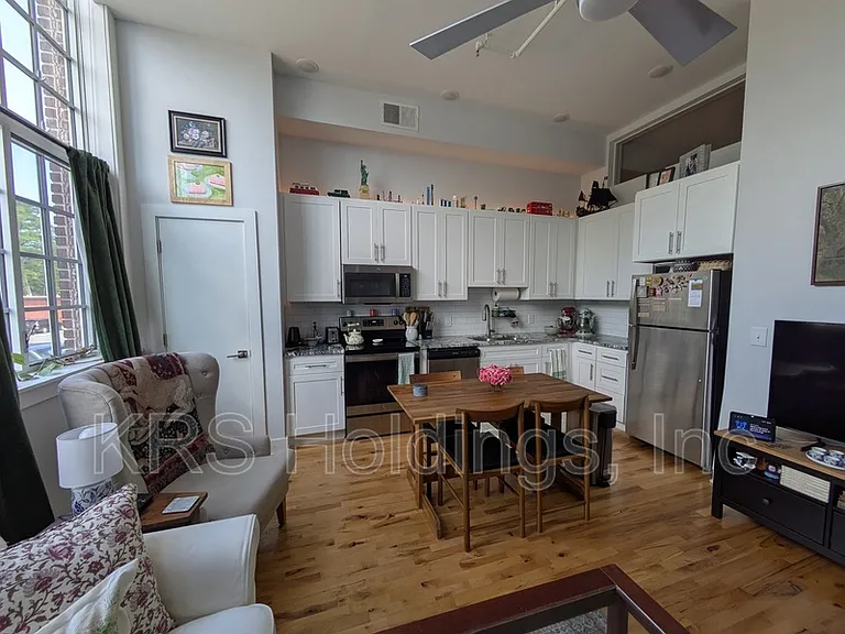 306 N Road St #125 — Photo 9