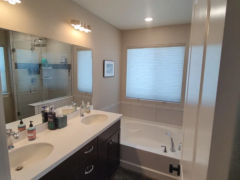 201 W Jamison Ct — Photo 17