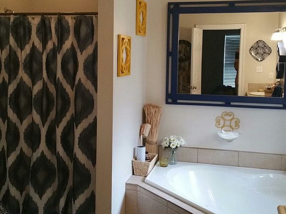 Master Bath - 10/2015