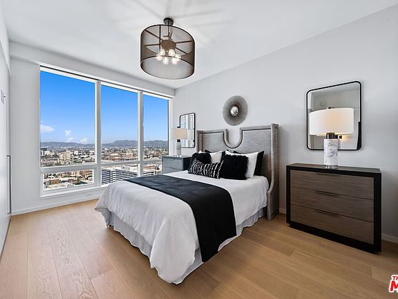 4th image of 877 Francisco St APT 827
