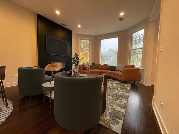 2nd image of 3237 N Ridgeway Ave #2
