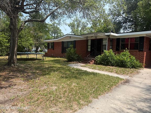 3rd image of 4225 SPRINGFIELD Boulevard