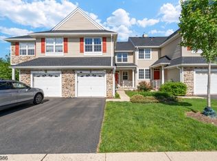 3 River Birch Cir, Princeton, NJ