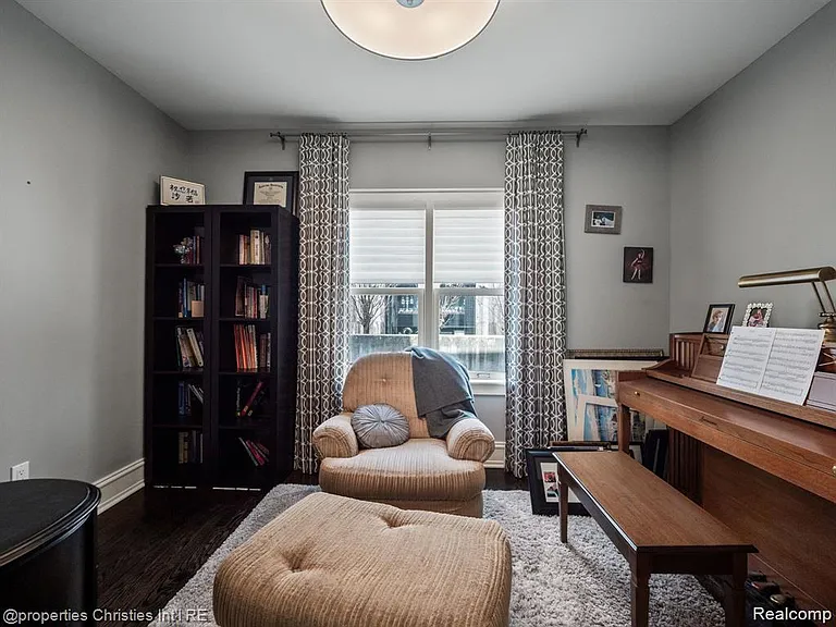 731 S Bates St — Photo 19