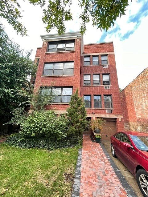 1st image of 7628 N Rogers Ave #3
