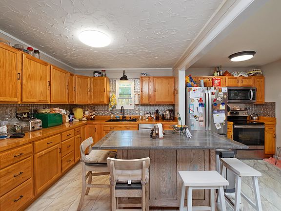 5th image of 65 Cubbley Rd
