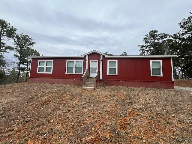 3 bed, 1568 sqft, $1,895 — Photo 2