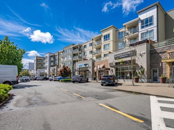 15735 Croydon Dr #406, Surrey, BC V3Z 2L5