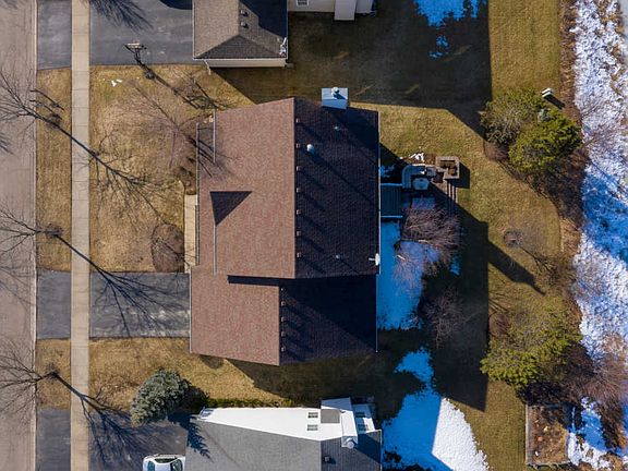 3rd image of 2517 Bluewater Dr
