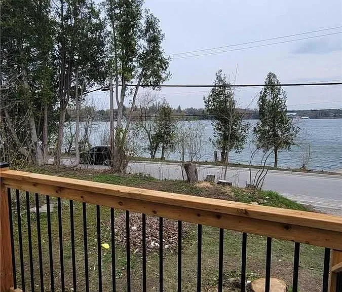 5749 Lakeshore Rd #1 — Photo 25