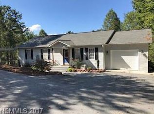 760 View Dr, Horse Shoe, NC 28742