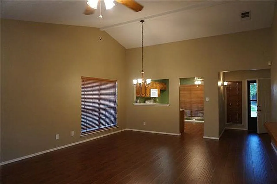 Building Photo - 4108 Driscoll Dr