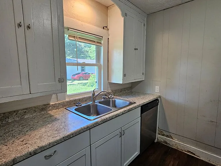 2503 N Delaware Ave — Photo 12
