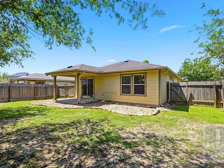 228 Pearl Lake Dr — Photo 21