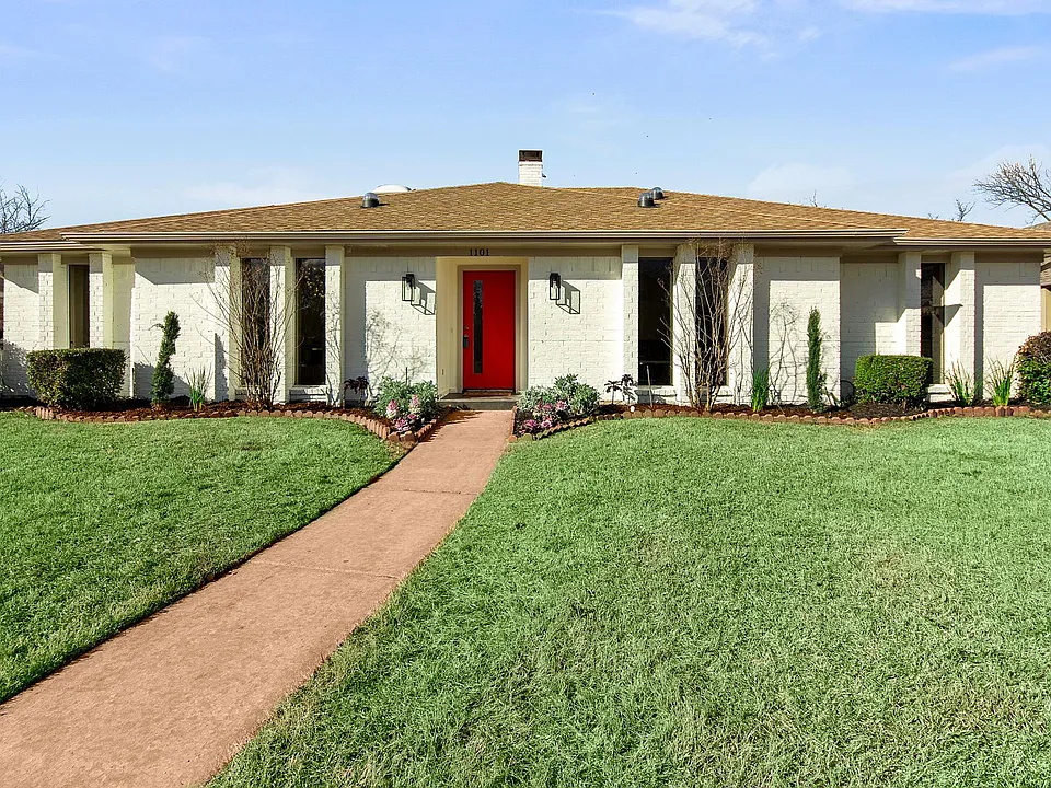 1101 N Park Dr