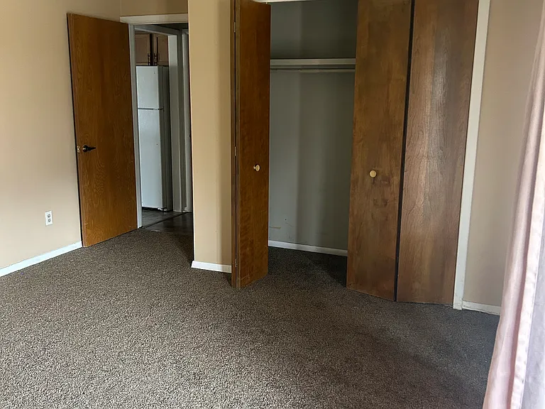 86 Hillside Dr — Photo 12