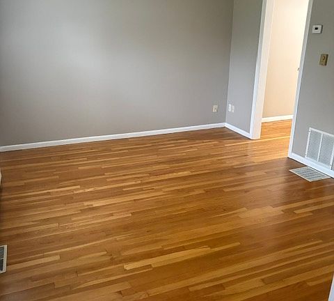 5th image of 9 Cottage St APT 3