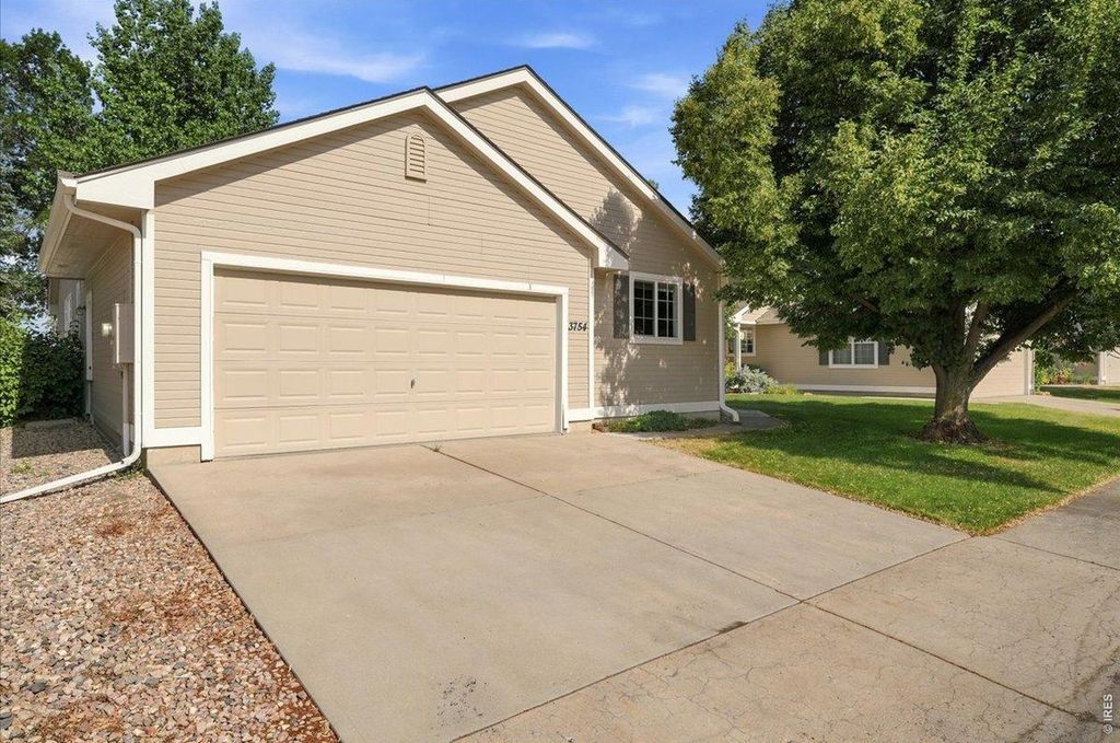 3754 Carrington Cir