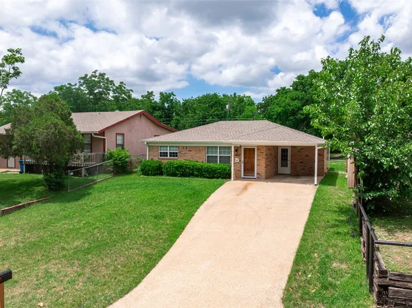 815 W Hull St, Denison, TX 75020