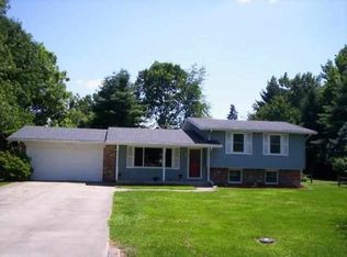 126 E Canter Dr, Terre Haute, IN 47802