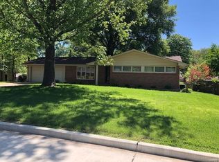 1717 Lyndhurst Dr, Cape Girardeau, MO 63701