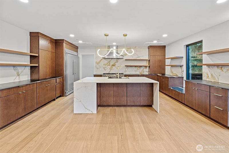5th image of 7905 240th Street SW