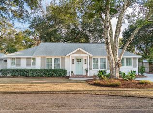 761 Atlantic St, Mount Pleasant, SC 29464