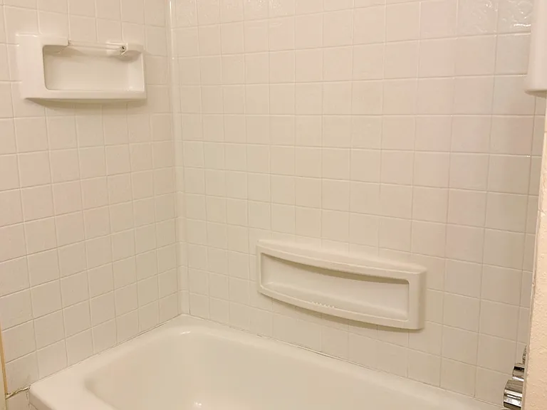 Cedar Apartments — Photo 14