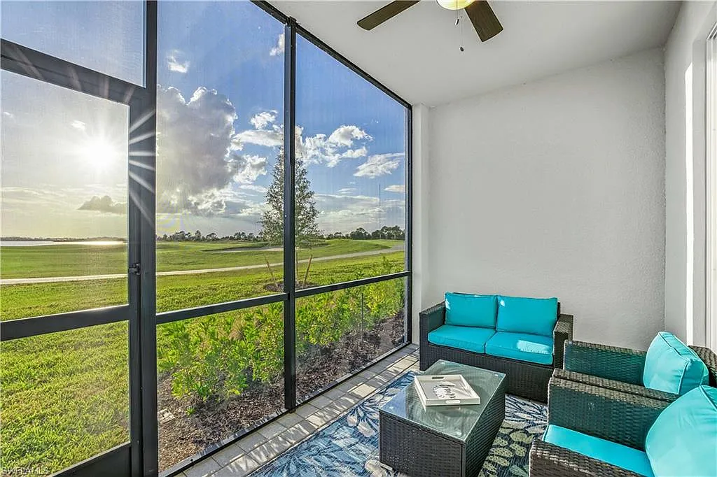 2 bed, 2.0 bath, 1120 sqft, $4,500 — Photo 1