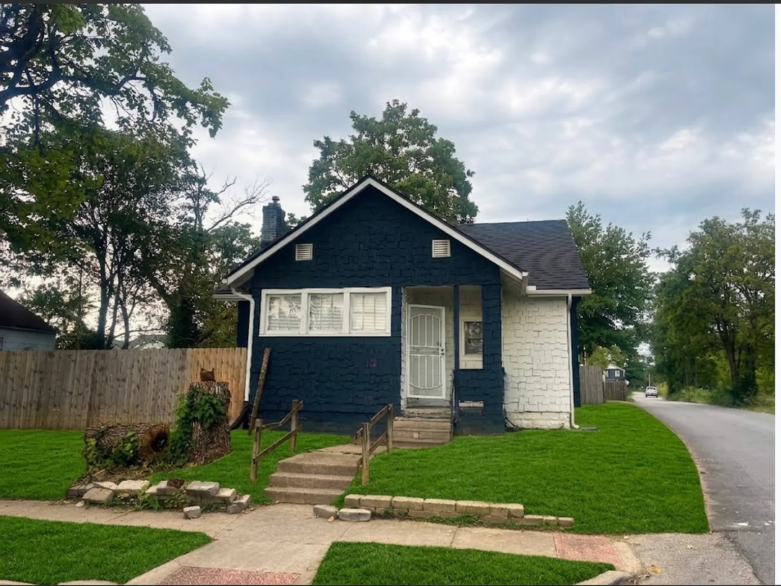 3 bed, 1000 sqft, $1,395 — Photo 1