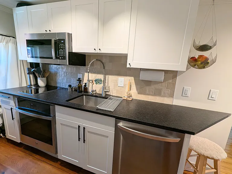 164 Danforth St #3 — Photo 8