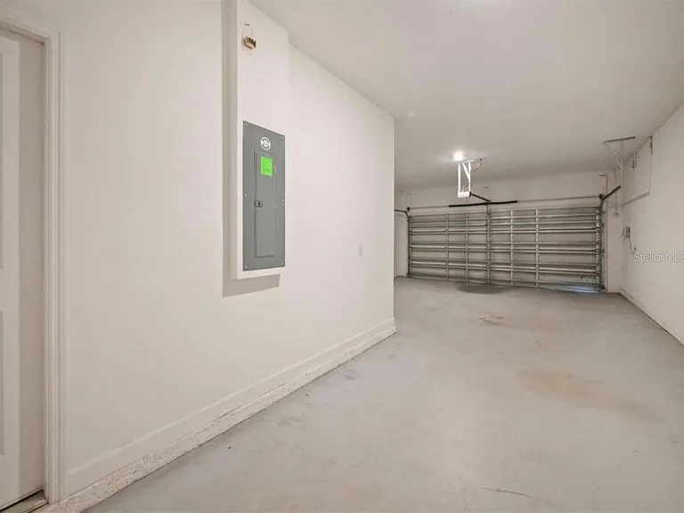 3377 Wauseon Dr — Photo 11