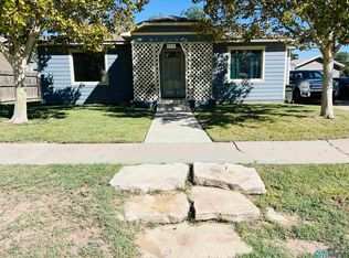 706 N Chestnut St, Carlsbad, NM 88220