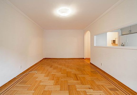 3rd image of 7714 Bay Pkwy #1H