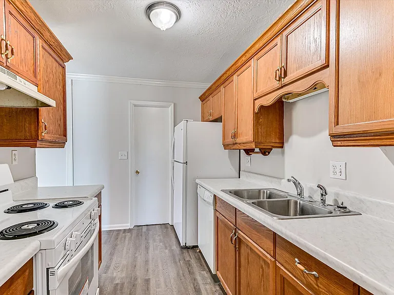 4116 Melrose Dr — Photo 11