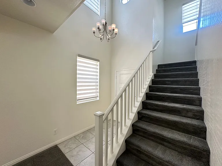 6784 Pivot Point St — Photo 9