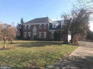18 Glenfield Dr, Richboro, PA 18954