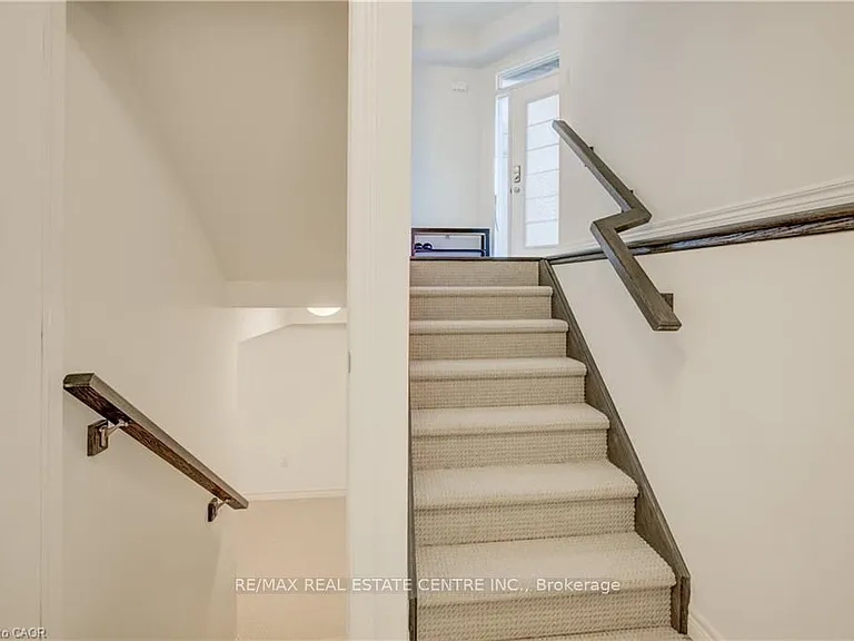 19 Baker Ln — Photo 20